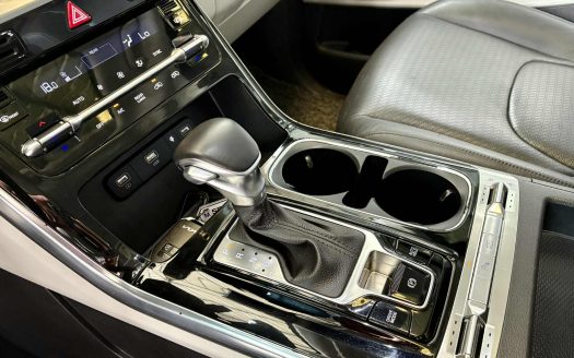 2022 KIA CARNIVAL SX DIESEL A/T.