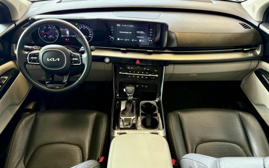 2022 KIA CARNIVAL SX DIESEL A/T.