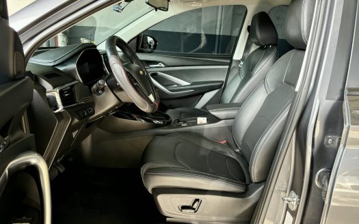 2025 CHEVROLET CAPTIVA PREMIER A/T. (BRAND NEW CONDITION).