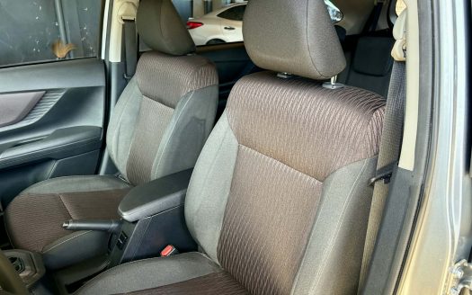 2025 TOYOTA AVANZA E A/T. (BRAND NEW CONDITION).