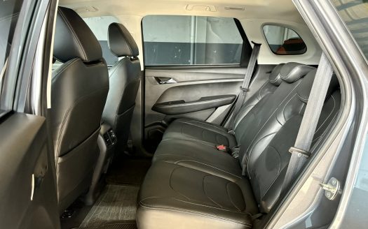 2025 CHEVROLET CAPTIVA PREMIER A/T. (BRAND NEW CONDITION).