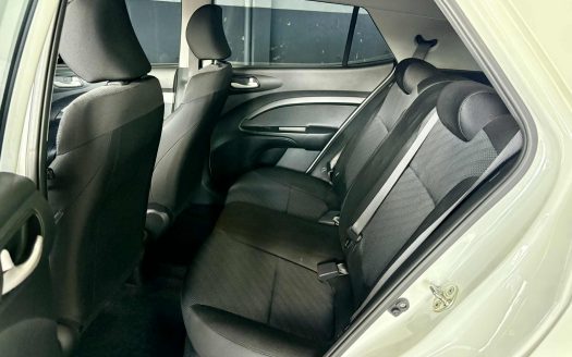 2022 KIA STONIC EX A/T.