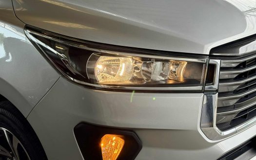 2024 TOYOTA INNOVA G DIESEL A/T.