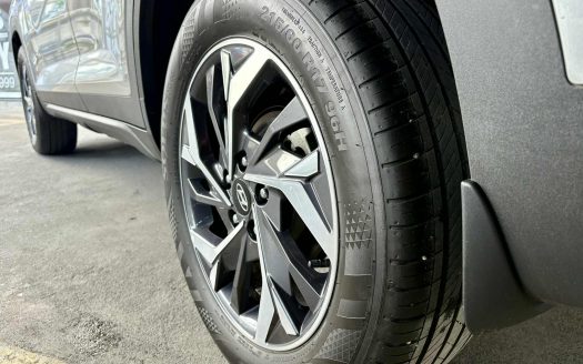 2024 HYUNDAI CRETA GLS IVT PREMIUM A/T.