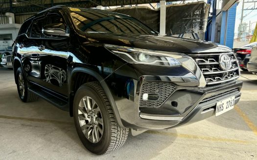 2024 TOYOTA FORTUNER V DIESEL 4X2 A/T. (BRAND NEW CONDITION).