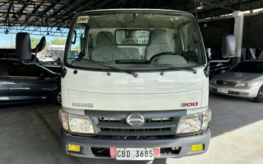 2022 HINO 300 SERIES UTILITY TRUCK M/T.
