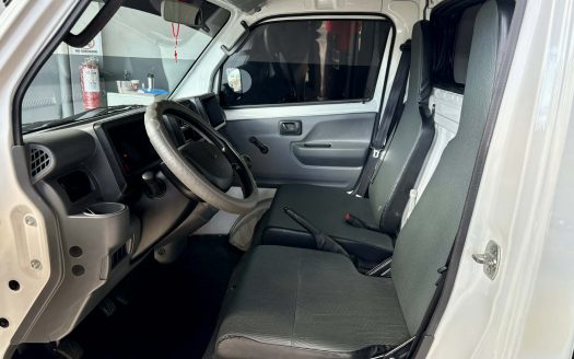 2021 SUZUKI CARRY PASSENGER TYPE VAN.