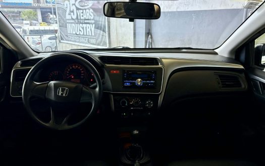 2016 HONDA CITY M/T.