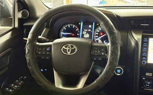 2023 TOYOTA FORTUNER Q 4X2 DIESEL A/T. (LOW MILEAGE).