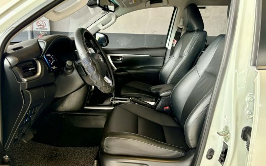 2023 TOYOTA FORTUNER Q 4X2 DIESEL A/T. (LOW MILEAGE).