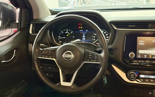 2025 NISSAN NAVARA VE CALIBRE 4X2 A/T. (BRAND NEW CONDITION).