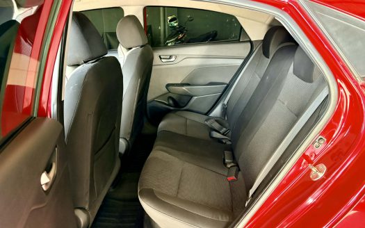 2019 HYUNDAI ACCENT A/T.