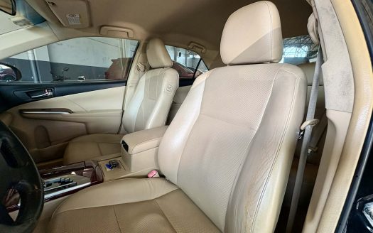 2014 TOYOTA CAMRY 2.5V A/T.