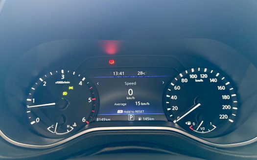 2025 NISSAN NAVARA VE CALIBRE 4X2 A/T. (BRAND NEW CONDITION).