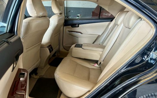 2014 TOYOTA CAMRY 2.5V A/T.