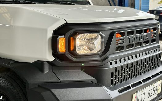 2025 TOYOTA HILUX TAMARAW DIESEL M/T.