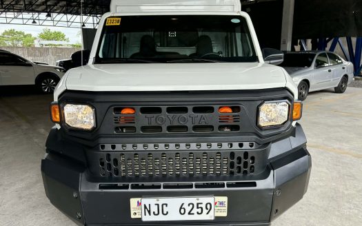 2025 TOYOTA HILUX TAMARAW DIESEL M/T.