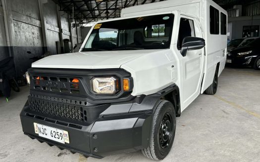 2025 TOYOTA HILUX TAMARAW DIESEL M/T.