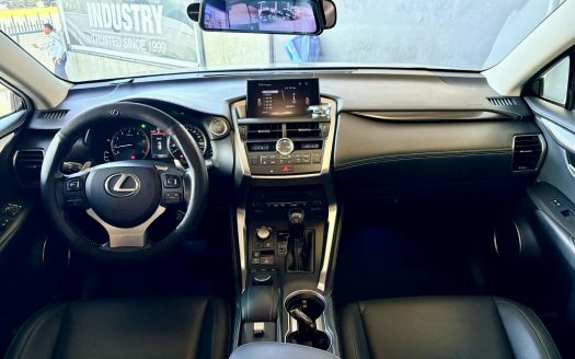 2017 LEXUS NX200T AWD A/T.