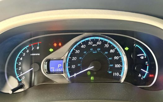 2014 TOYOTA SIENNA XLE A/T.