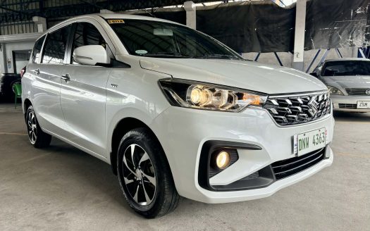 2025 SUZUKI ERTIGA GLX HYBRID A/T. (BRAND NEW CONDITION).