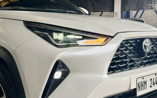 2024 TOYOTA YARIS CROSS V A/T.