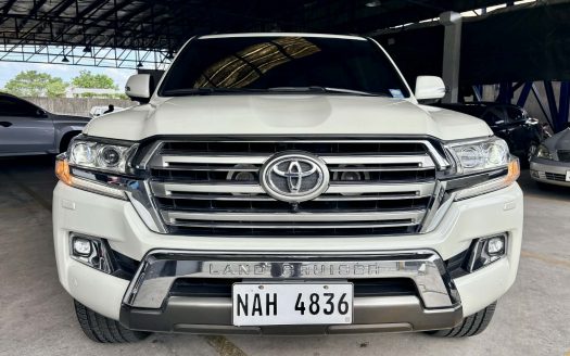 2017 TOYOTA LAND CRUISER 200 VX V8 PREMIUM A/T.