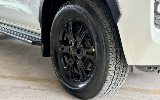 2024 NISSAN NAVARA CALIBRE-X A/T.