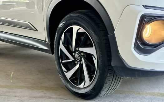 2024 TOYOTA RUSH GR-SPORT A/T.