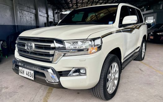 2017 TOYOTA LAND CRUISER 200 VX V8 PREMIUM A/T.