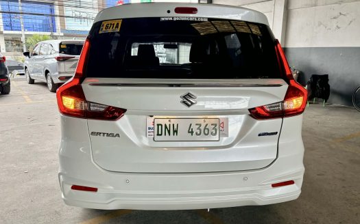 2025 SUZUKI ERTIGA GLX HYBRID A/T. (BRAND NEW CONDITION).